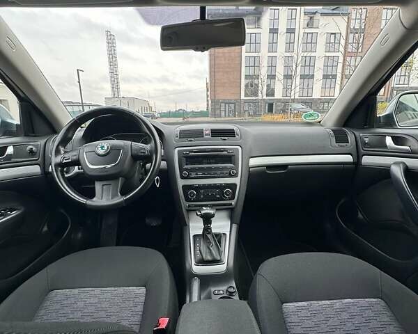 Серый Шкода Октавия, объемом двигателя 1.4 л и пробегом 201 тыс. км за 8000 $, фото 17 на Automoto.ua