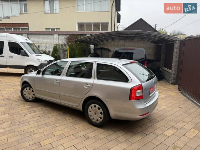 Серый Шкода Октавия, объемом двигателя 1.6 л и пробегом 205 тыс. км за 9600 $, фото 14 на Automoto.ua