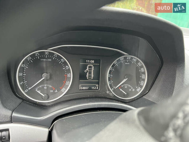 Серый Шкода Октавия, объемом двигателя 1.6 л и пробегом 204 тыс. км за 8500 $, фото 26 на Automoto.ua