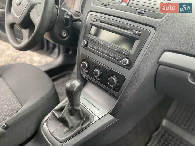 Сірий Шкода Октавія, об'ємом двигуна 1.6 л та пробігом 182 тис. км за 7900 $, фото 22 на Automoto.ua