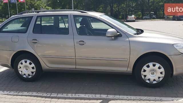 Серый Шкода Октавия, объемом двигателя 1.6 л и пробегом 270 тыс. км за 9100 $, фото 5 на Automoto.ua
