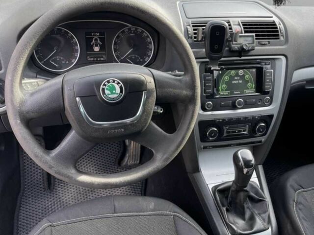 Серый Шкода Октавия, объемом двигателя 1.6 л и пробегом 309 тыс. км за 9100 $, фото 11 на Automoto.ua