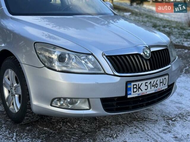 Сірий Шкода Октавія, об'ємом двигуна 1.6 л та пробігом 299 тис. км за 6450 $, фото 17 на Automoto.ua