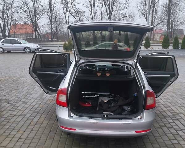 Серый Шкода Октавия, объемом двигателя 1.6 л и пробегом 358 тыс. км за 9000 $, фото 5 на Automoto.ua