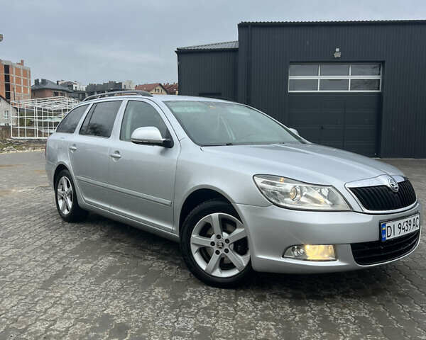 Серый Шкода Октавия, объемом двигателя 1.6 л и пробегом 312 тыс. км за 8300 $, фото 2 на Automoto.ua