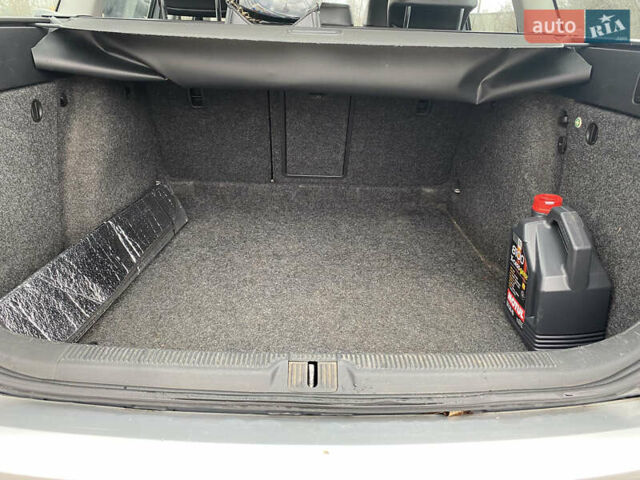 Серый Шкода Октавия, объемом двигателя 1.6 л и пробегом 190 тыс. км за 8850 $, фото 5 на Automoto.ua