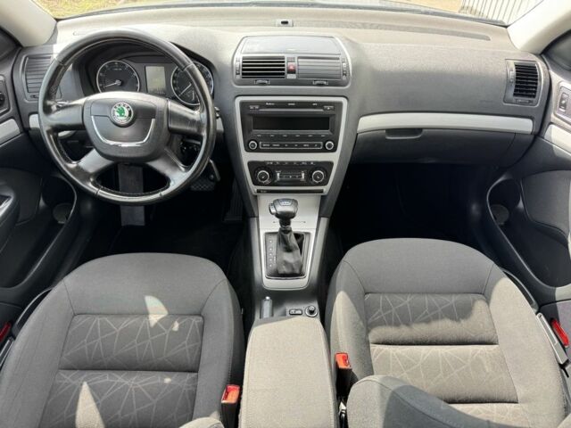 Серый Шкода Октавия, объемом двигателя 1.8 л и пробегом 173 тыс. км за 9350 $, фото 12 на Automoto.ua