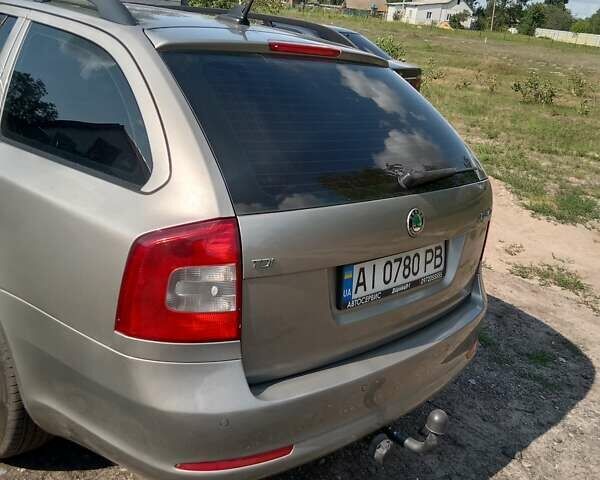 Серый Шкода Октавия, объемом двигателя 1.6 л и пробегом 260 тыс. км за 8000 $, фото 10 на Automoto.ua