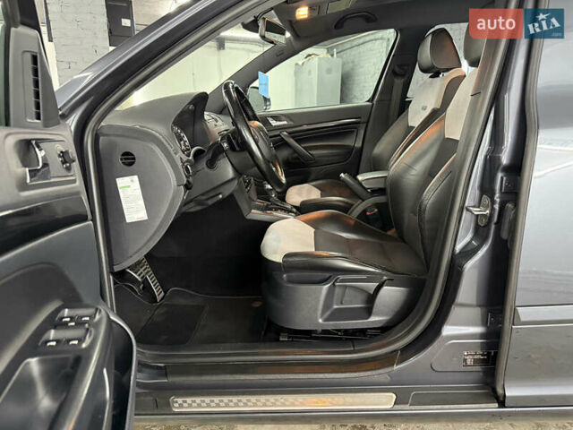 Сірий Шкода Октавія, об'ємом двигуна 2 л та пробігом 270 тис. км за 12000 $, фото 46 на Automoto.ua