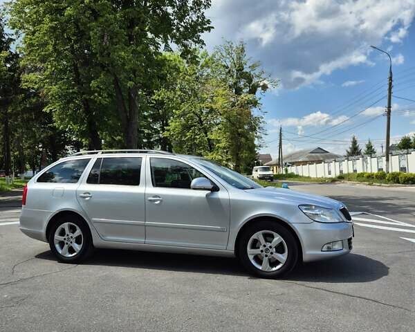 Серый Шкода Октавия, объемом двигателя 1.6 л и пробегом 232 тыс. км за 8600 $, фото 3 на Automoto.ua