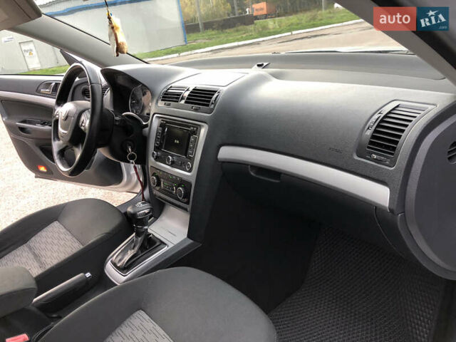 Сірий Шкода Октавія, об'ємом двигуна 2.01 л та пробігом 260 тис. км за 10300 $, фото 27 на Automoto.ua