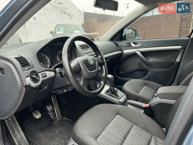 Серый Шкода Октавия, объемом двигателя 1.8 л и пробегом 280 тыс. км за 7900 $, фото 9 на Automoto.ua