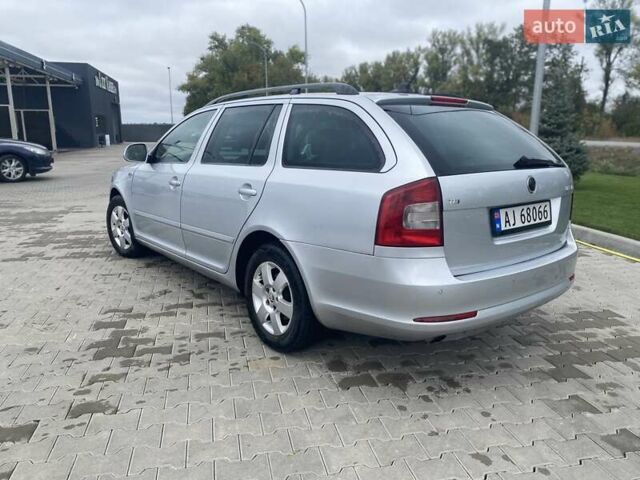 Серый Шкода Октавия, объемом двигателя 2.01 л и пробегом 222 тыс. км за 9000 $, фото 4 на Automoto.ua