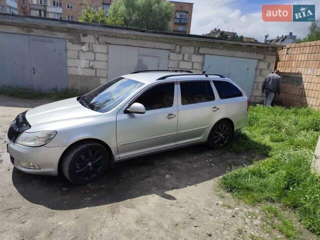 Серый Шкода Октавия, объемом двигателя 1.6 л и пробегом 378 тыс. км за 7600 $, фото 8 на Automoto.ua