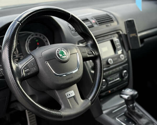 Серый Шкода Октавия, объемом двигателя 1.97 л и пробегом 270 тыс. км за 11100 $, фото 32 на Automoto.ua