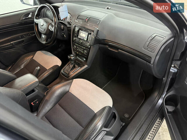 Сірий Шкода Октавія, об'ємом двигуна 2 л та пробігом 270 тис. км за 12000 $, фото 44 на Automoto.ua
