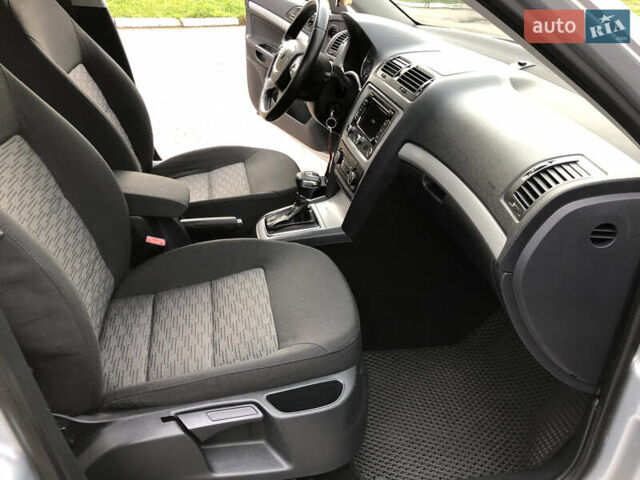 Сірий Шкода Октавія, об'ємом двигуна 2.01 л та пробігом 260 тис. км за 10300 $, фото 25 на Automoto.ua