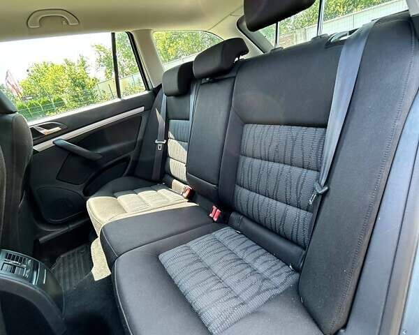 Серый Шкода Октавия, объемом двигателя 1.6 л и пробегом 262 тыс. км за 8200 $, фото 23 на Automoto.ua