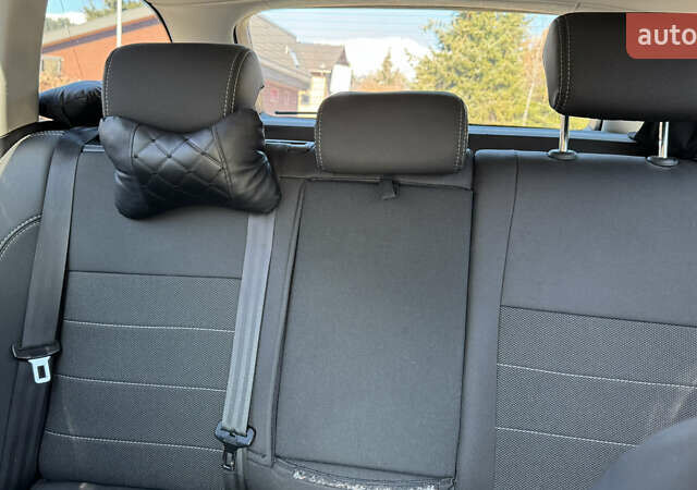 Серый Шкода Октавия, объемом двигателя 1.6 л и пробегом 287 тыс. км за 8400 $, фото 12 на Automoto.ua