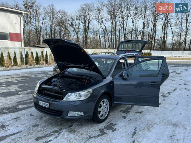Серый Шкода Октавия, объемом двигателя 2 л и пробегом 191 тыс. км за 11850 $, фото 119 на Automoto.ua