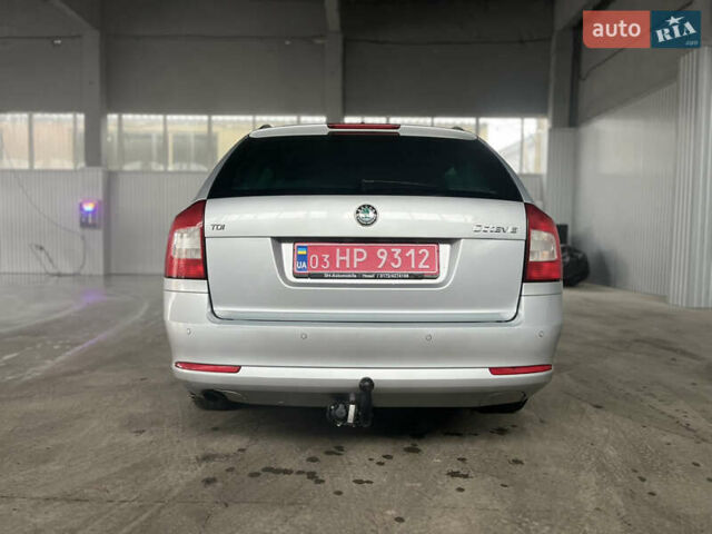 Серый Шкода Октавия, объемом двигателя 1.6 л и пробегом 214 тыс. км за 9300 $, фото 4 на Automoto.ua