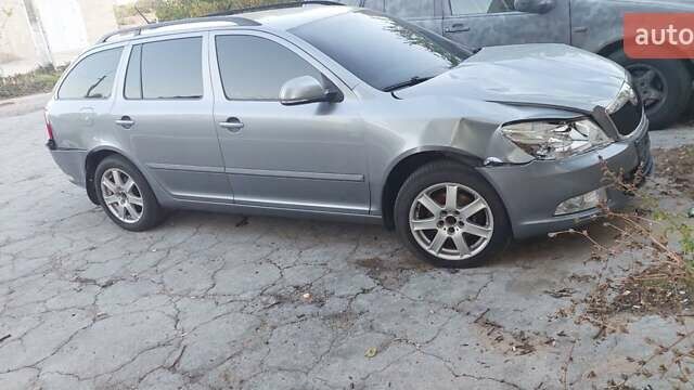 Серый Шкода Октавия, объемом двигателя 1.6 л и пробегом 350 тыс. км за 4200 $, фото 7 на Automoto.ua