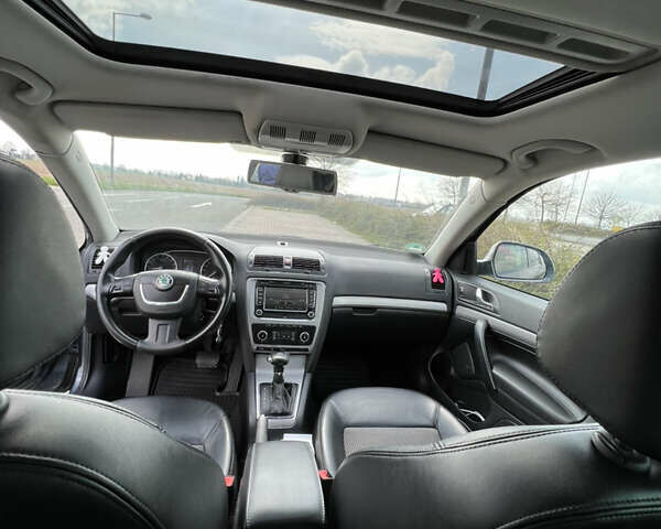 Серый Шкода Октавия, объемом двигателя 1.98 л и пробегом 280 тыс. км за 9300 $, фото 14 на Automoto.ua