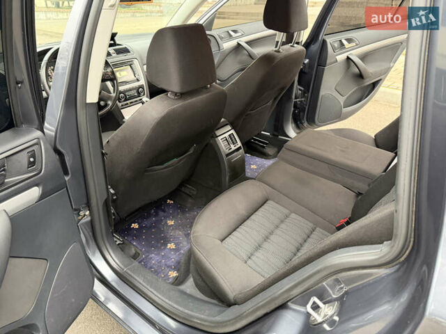 Сірий Шкода Октавія, об'ємом двигуна 1.6 л та пробігом 287 тис. км за 10000 $, фото 25 на Automoto.ua