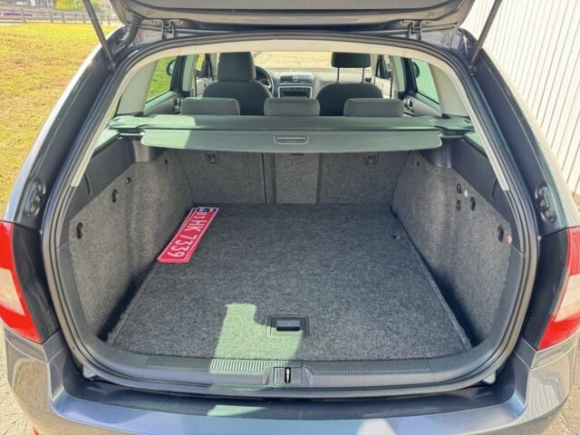 Серый Шкода Октавия, объемом двигателя 1.8 л и пробегом 173 тыс. км за 9350 $, фото 14 на Automoto.ua