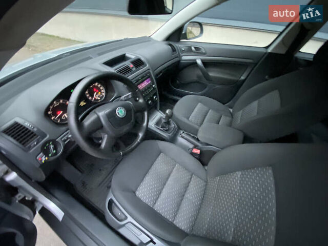 Серый Шкода Октавия, объемом двигателя 1.6 л и пробегом 184 тыс. км за 6999 $, фото 39 на Automoto.ua