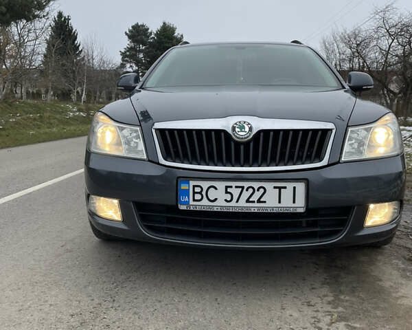 Серый Шкода Октавия, объемом двигателя 1.99 л и пробегом 220 тыс. км за 9750 $, фото 4 на Automoto.ua