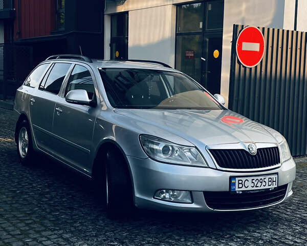 Сірий Шкода Октавія, об'ємом двигуна 1.6 л та пробігом 303 тис. км за 7100 $, фото 2 на Automoto.ua
