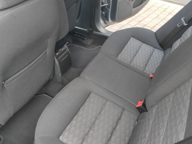 Серый Шкода Октавия, объемом двигателя 1.6 л и пробегом 256 тыс. км за 7500 $, фото 6 на Automoto.ua