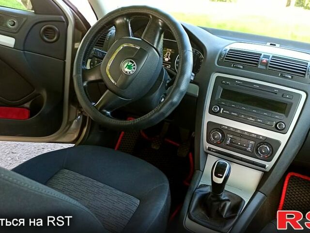 Сірий Шкода Октавія, об'ємом двигуна 1.8 л та пробігом 230 тис. км за 9200 $, фото 10 на Automoto.ua