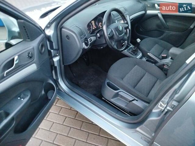 Серый Шкода Октавия, объемом двигателя 1.4 л и пробегом 206 тыс. км за 6800 $, фото 11 на Automoto.ua