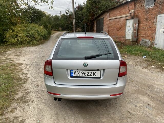 Шкода Октавия 2012 в Харькове на Automoto.ua Серый Шкода Октавия, объемом двигателя 1.8 л и пробегом 175 тыс. км за 6450 $, фото 5 на Automoto.ua