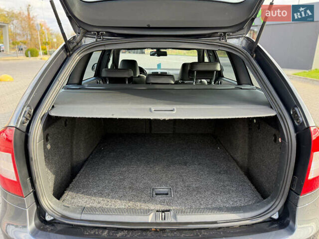 Серый Шкода Октавия, объемом двигателя 2 л и пробегом 270 тыс. км за 11000 $, фото 19 на Automoto.ua