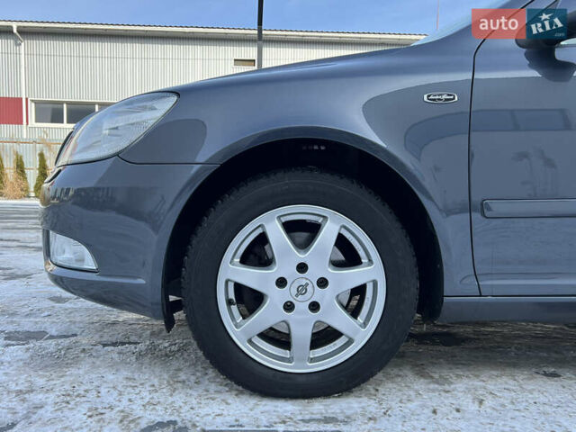 Серый Шкода Октавия, объемом двигателя 2 л и пробегом 191 тыс. км за 11850 $, фото 39 на Automoto.ua