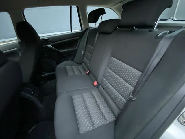 Шкода Октавия 2012 в Киеве на Automoto.ua Серый Шкода Октавия, объемом двигателя 1.6 л и пробегом 184 тыс. км за 6999 $, фото 23 на Automoto.ua