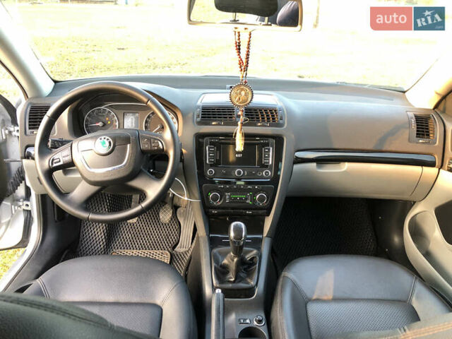 Серый Шкода Октавия, объемом двигателя 1.6 л и пробегом 297 тыс. км за 8300 $, фото 10 на Automoto.ua