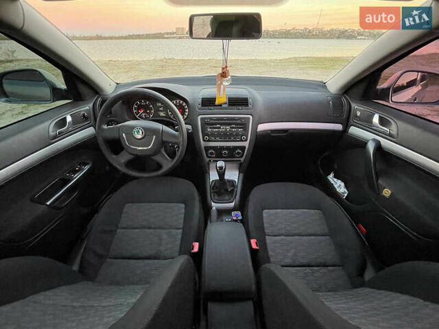 Сірий Шкода Октавія, об'ємом двигуна 1.8 л та пробігом 205 тис. км за 6500 $, фото 9 на Automoto.ua