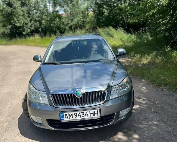 Серый Шкода Октавия, объемом двигателя 1.6 л и пробегом 249 тыс. км за 7999 $, фото 25 на Automoto.ua