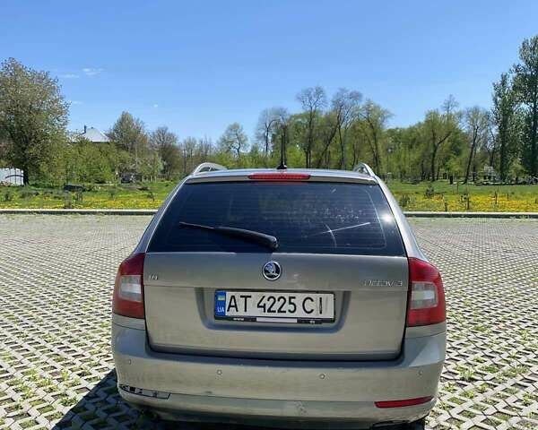 Серый Шкода Октавия, объемом двигателя 1.6 л и пробегом 360 тыс. км за 6500 $, фото 6 на Automoto.ua