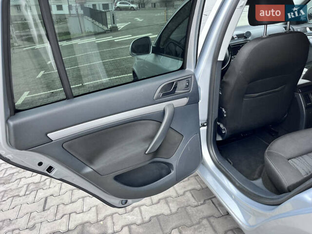 Серый Шкода Октавия, объемом двигателя 1.8 л и пробегом 217 тыс. км за 9500 $, фото 17 на Automoto.ua