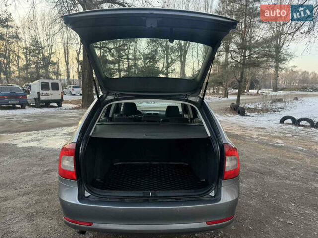 Серый Шкода Октавия, объемом двигателя 1.6 л и пробегом 297 тыс. км за 8999 $, фото 5 на Automoto.ua