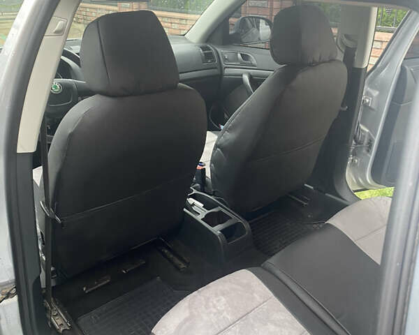 Сірий Шкода Октавія, об'ємом двигуна 1.6 л та пробігом 251 тис. км за 8500 $, фото 7 на Automoto.ua