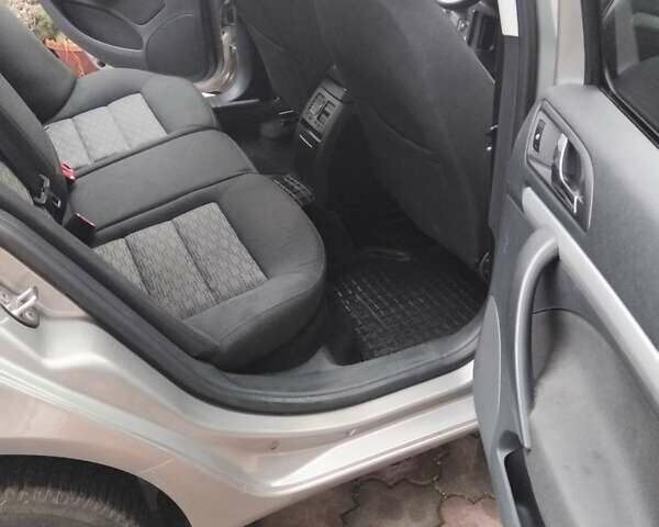 Серый Шкода Октавия, объемом двигателя 1.9 л и пробегом 280 тыс. км за 7200 $, фото 4 на Automoto.ua