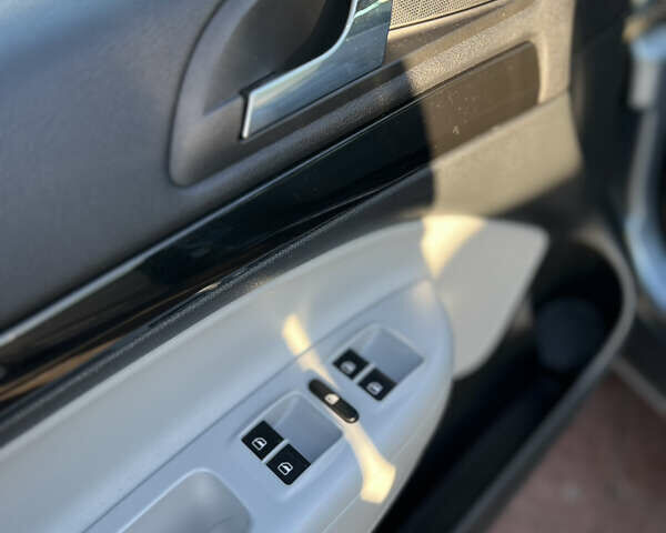 Серый Шкода Октавия, объемом двигателя 1.99 л и пробегом 239 тыс. км за 10777 $, фото 31 на Automoto.ua