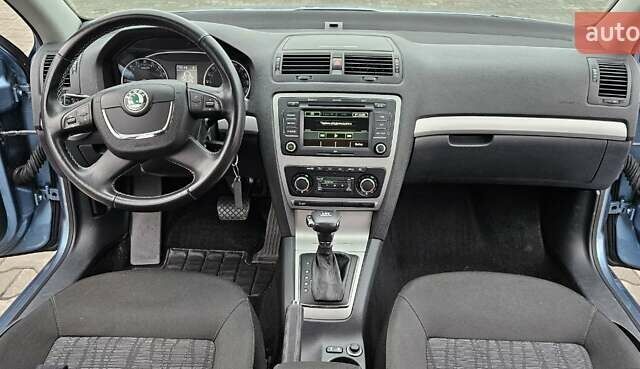 Серый Шкода Октавия, объемом двигателя 1.99 л и пробегом 230 тыс. км за 9300 $, фото 7 на Automoto.ua