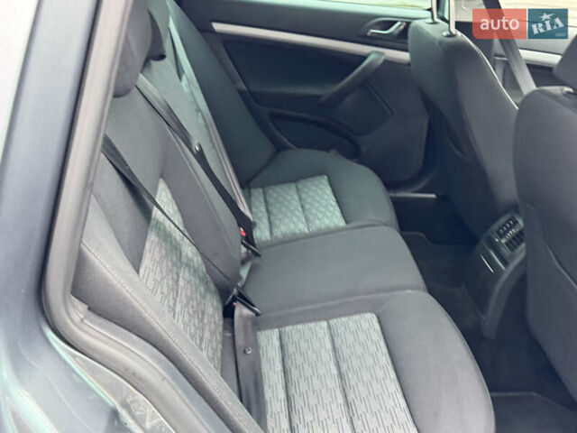 Серый Шкода Октавия, объемом двигателя 1.6 л и пробегом 213 тыс. км за 8750 $, фото 25 на Automoto.ua